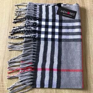 NWT … MEMORIES FASHION ACCESSORIES Scarf